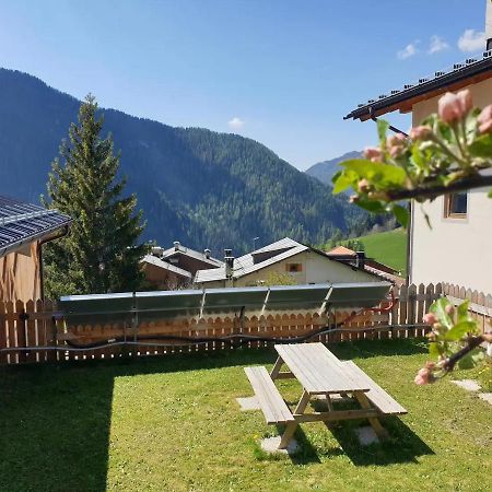 App. Monte Pore - Agriturismo La Majon Colle Santa Lucia Εξωτερικό φωτογραφία